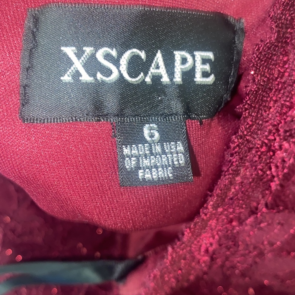 Xscape Maroon - Picture 2 of 2